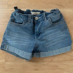 Girls size 10 Levi’s shorts